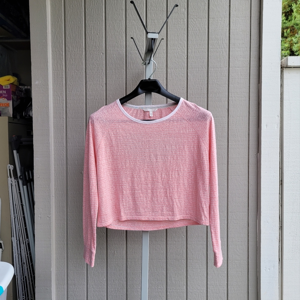 Victoria's Secret | Split Back Active Tee Pink like new Small EUC - Picture 7 of 14